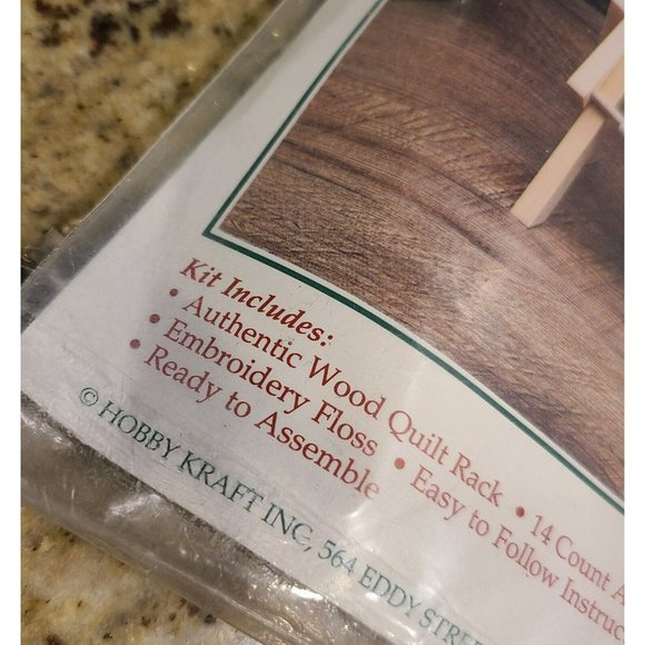 Hobby Kraft-Authentic Tiny Cross Stitch Wood Quilt Rack Christmas # 6071. Noel - Picture 3 of 7